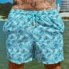SHORT ELASTIC FOLHA TURQUESA FUNDO BRANCO