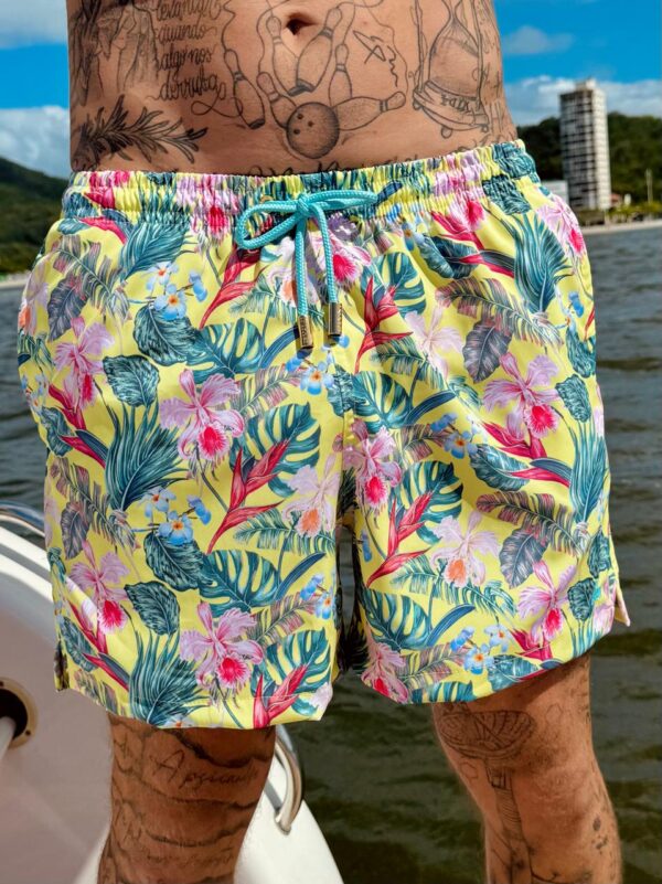 SHORT ELASTIC FLORAL FUNDO AMARELO