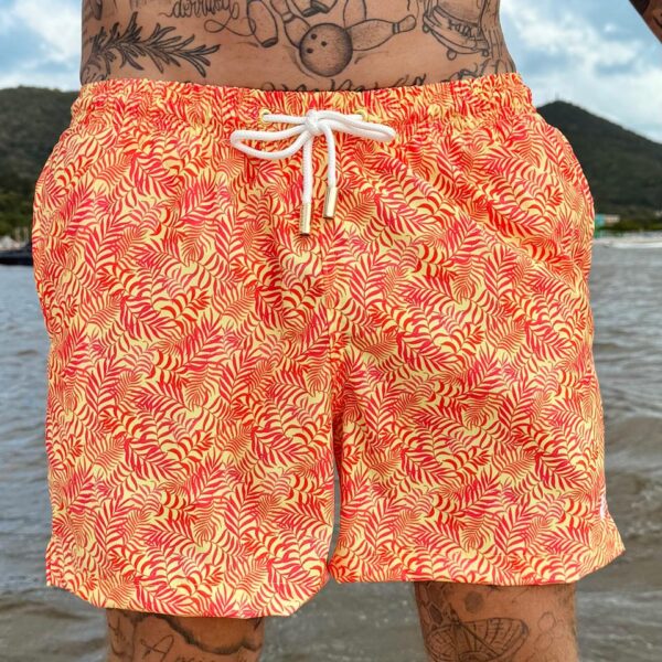 SHORT ELASTIC FOLHAS FUNDO AMARELO