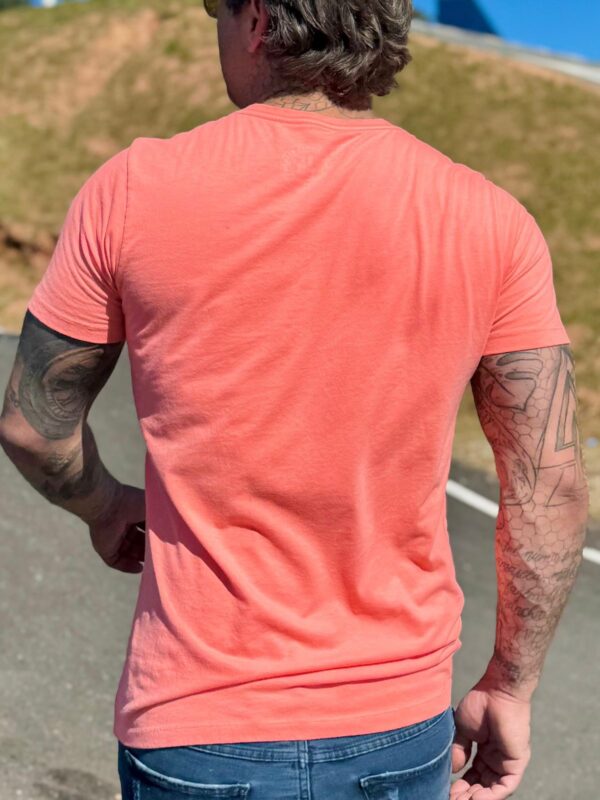 CAMISETA UNISSEX CORAL NEON - Imagem 3