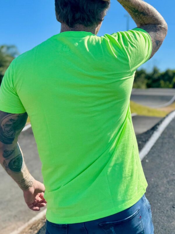 CAMISETA UNISSEX VERDE NEON - Imagem 2