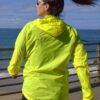 corta vento neon