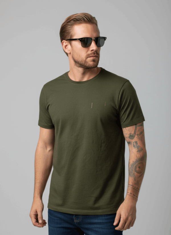 CAMISETA UNISSEX BÁSICA VERDE ESCURO