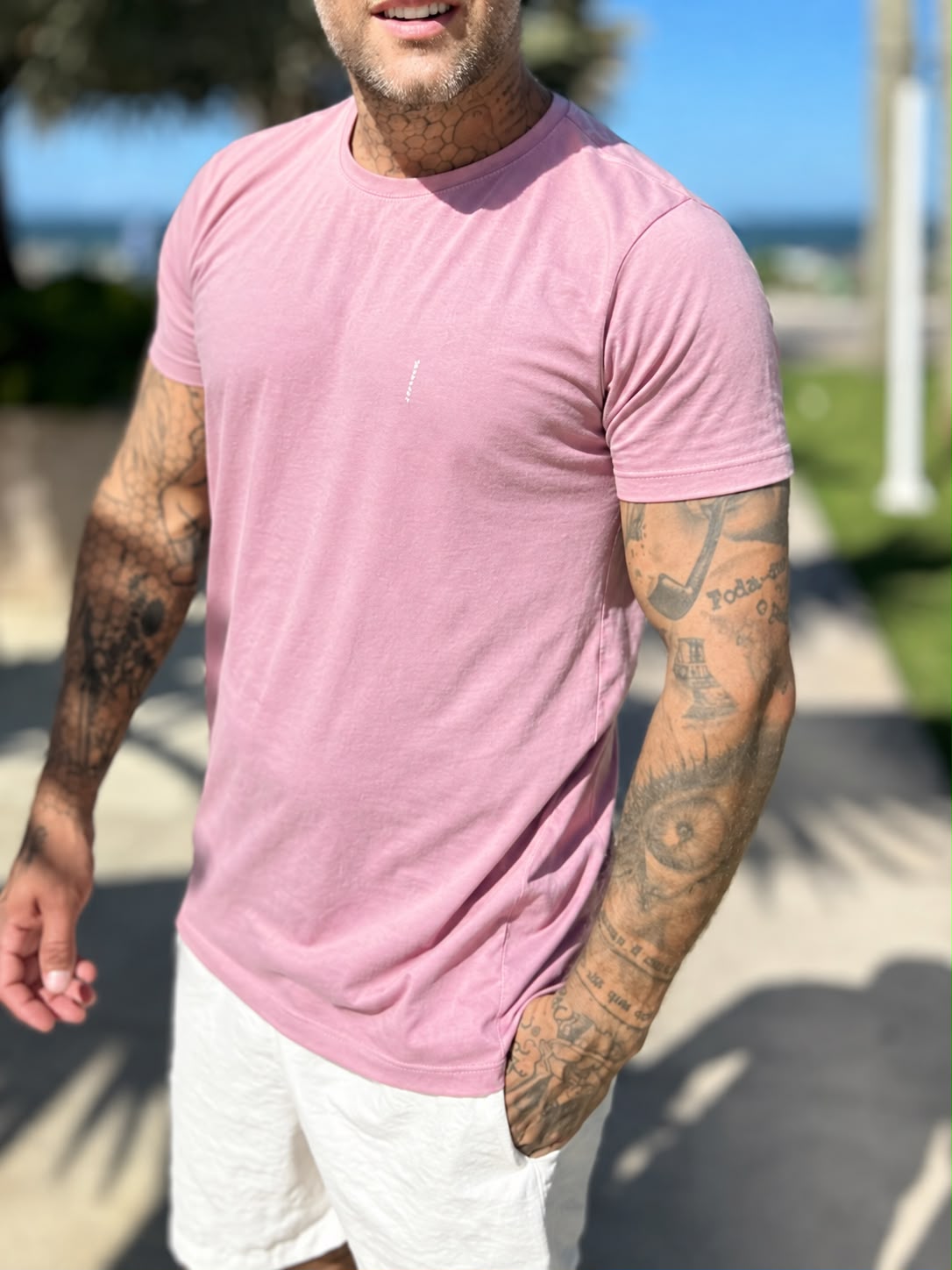 CAMISETA UNISSEX BÁSICA ROSE - Imagem 3