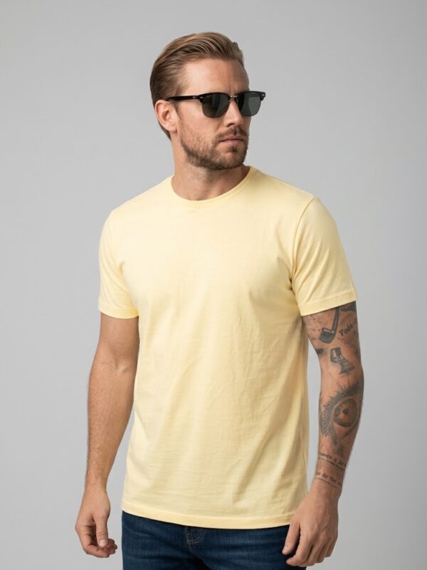 CAMISETA UNISSEX BÁSICA AMARELO CANDY